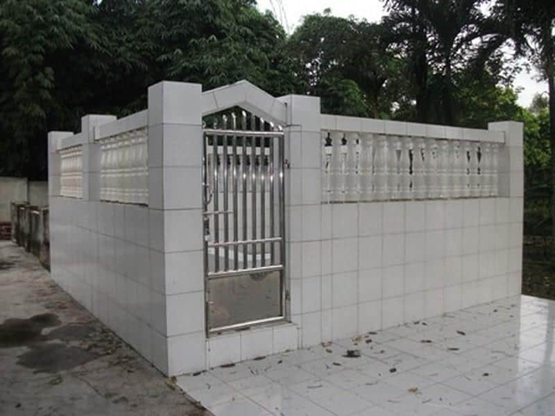 Makam dan Petilasan Menak Sengaji dan Menak Ngegulung Sakit, 1. Legenda Kota, 2. Masjid Kibang, 3. Bekas Rumah Tinggal Pangeran Pangsa Wangsakerta, 4. Kampung Bugis, 5. Makam dan Petilasan Menak Sengaji dan Menak Ngegulung Sakit