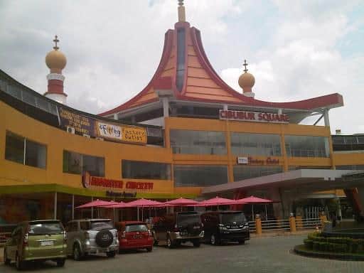 Mall Cibubur Square, 1. Mall Lippo Plaza Kramat Jati, 2. Mall Tamini Square, 3. Mall Bassura City, 4. Mall Cipinang Indah, 5. Mall Cibubur Junction, 6. Mall Cijantung, 7. AEON Mall Jakarta Garden City, 8. Mall Cibubur Square, 9. Mall Pusat Grosir Cililitan