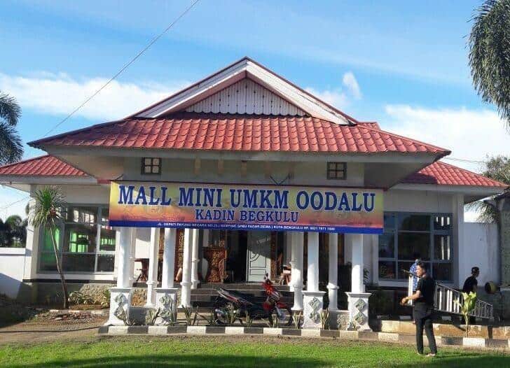 Mall Mini UMKM Oodalu, 1. Toko Sari Rasa, 2. Oleh-Oleh Bengkulu Citra Rasa Rossy, 3. Krupuk Tuiri, 4. Toko Bougenville Rawa Makmur, 5. Griya Tin Batik Besurek Bengkulu, 6. Mall Mini UMKM Oodalu, 7. Dongadang Bengkulu