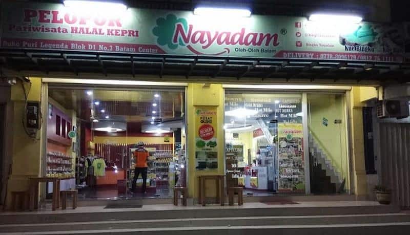 Nayadam Batam, 1. Kampung Oleh-Oleh, 2. Pasar Aviari, 3. Nayadam Batam, 4. Kaos T-Obenk, 5. Kedai Durian Tok Ngah, 6. Nagoya Hill Batam