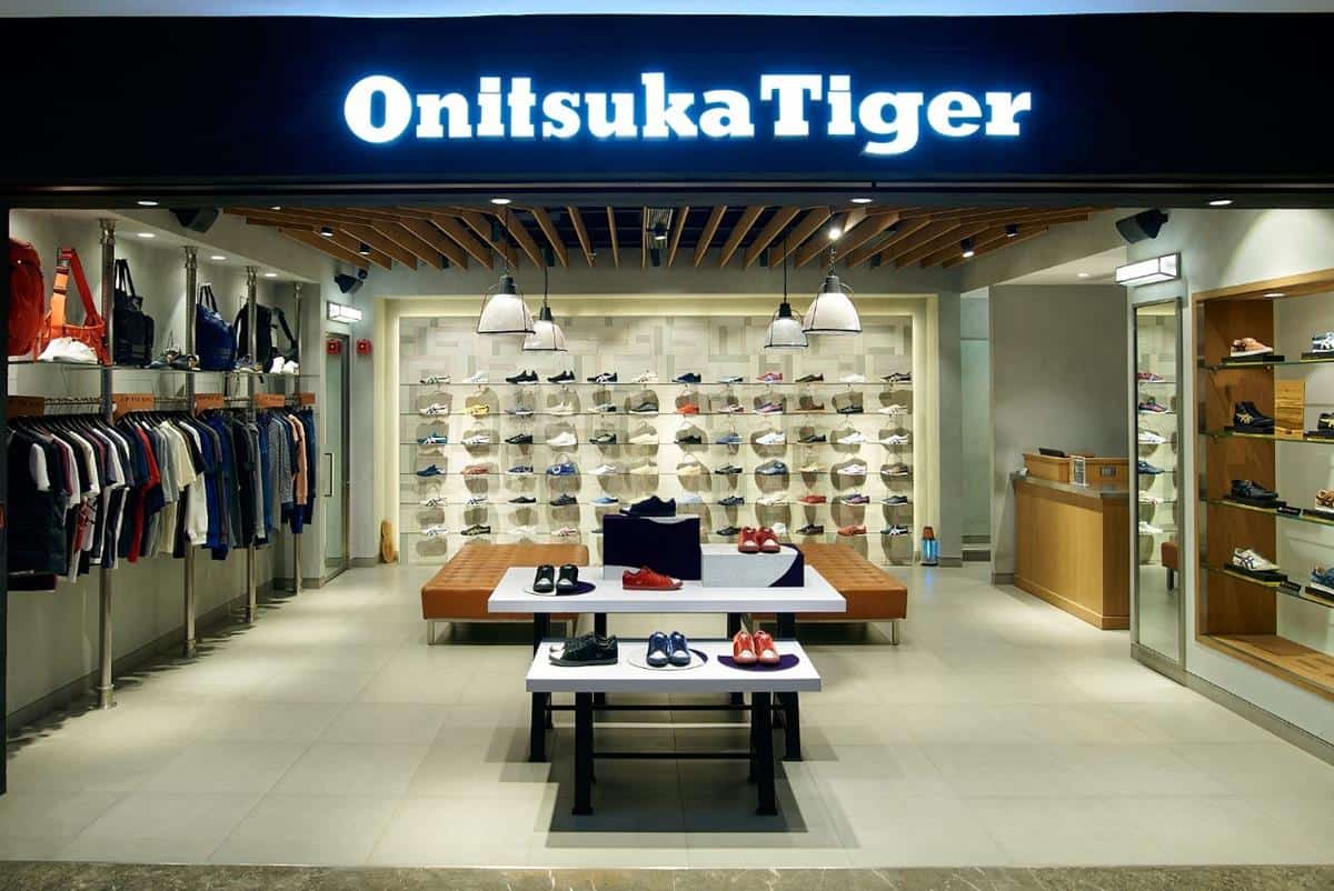 Onitsuka Tiger, 1. Level Up Sneakers, 3. Dope & Dapper, 4. Adidas, 6. Converse, 7. Atmos, 8. Onitsuka Tiger, 9. New Balance, 10. High Gentleman Store
