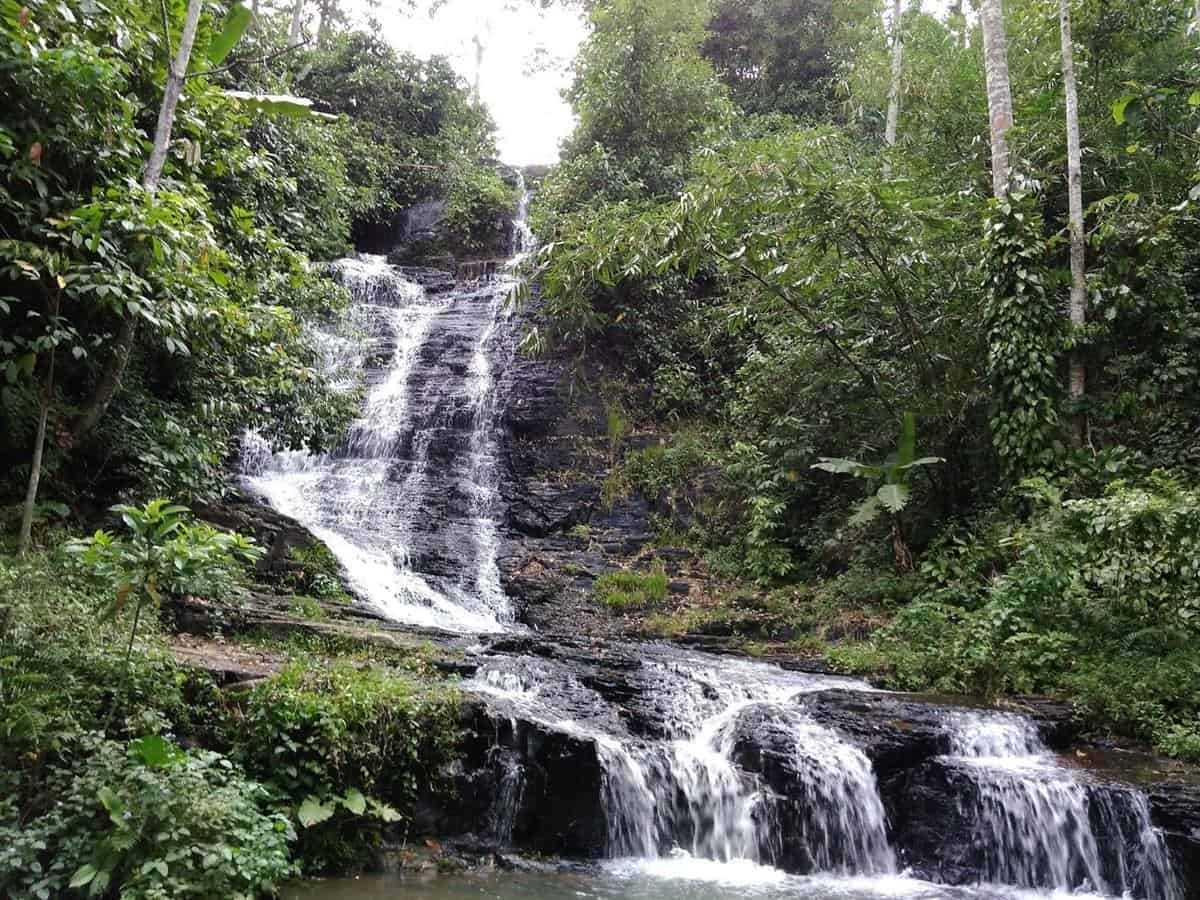Air Terjun Beringin, 1. Bendungan Way Rarem, 2. Abung River Tubing, 3. Agrowisata Lembah Bambu Kuning, 4. Tugu Payan Mas, 5. Bendungan Tirta Shinta, 6. Air Terjun Beringin, 7. Air Terjun Indah Klawas, 8. Way Tebabeng, 9. Curup Gangsa Kasui, 10. Curup Waras