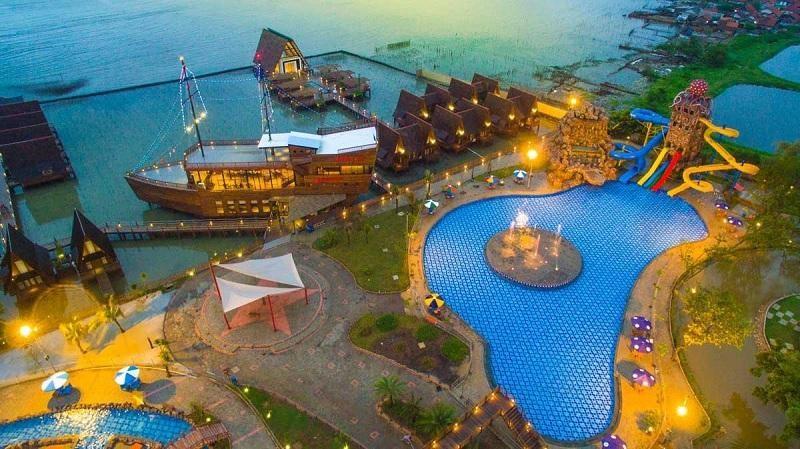 Cirebon Waterland Ade Irma Suryani, 1. Banyu Panas Palimanan, 2. Waterpark Ciperna, 3. Cirebon Waterland Ade Irma Suryani, 4. Waterboom Siwalk, 5. Tirtamas Gemilang Waterpark, 6. Waterboom Grage City Mall, 7. Apita Waterboom, 8. Jempol Waterpark , 9. Kolam Renang The Garden, 10. Kolam Renang Umum Taman Cipto