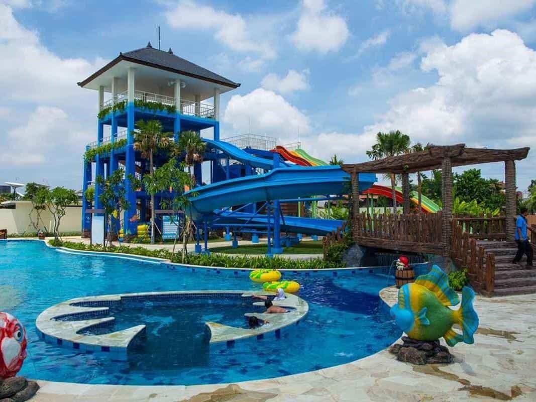 Citraland Waterpark , 1. Kolam Renang Aria , 2. Amarta Regis Pool, 3. Augi Sport Center , 4. Citraland Waterpark , 5. Tirta Ayu Sanur, 6. MU Sport Club , 7. Besakih Beach Hotel Pool & Bar, 8. Tirta Jaya Abadi Pool, 9. Mimba Pool dan Spa, 10. Dolphin Lodge Bali