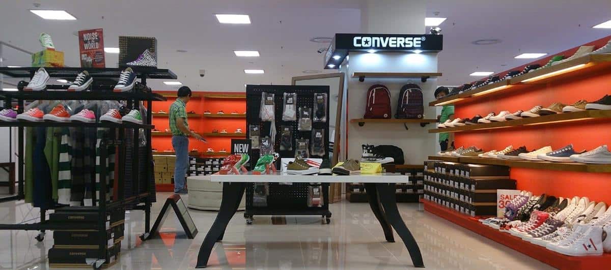 1. Level Up Sneakers, 3. Dope & Dapper, 4. Adidas, 6. Converse, 7. Atmos, 8. Onitsuka Tiger, 9. New Balance, 10. High Gentleman Store