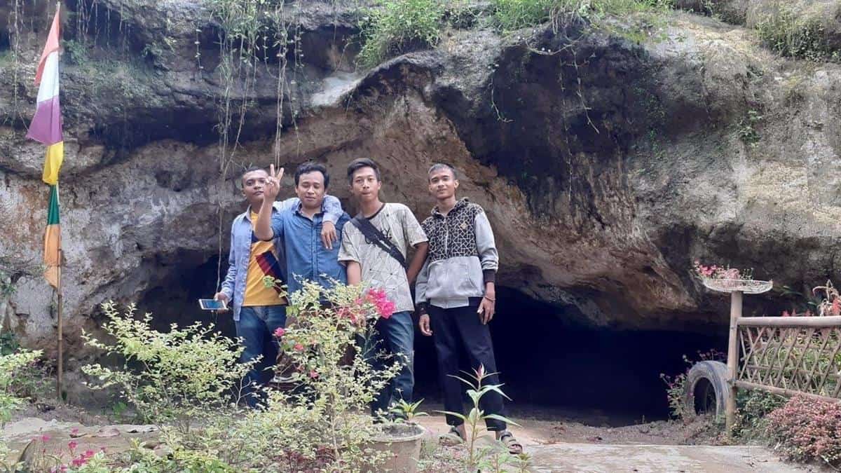 Gua Warak, 1. Gua Warak, 2. Sawah Bertingkat, 3. Taman Merdeka, 4. Dam Raman, 5. Taman Bunga Asri, 6. Taman Palem Indah, 7. Jembatan Gantung Pelita, 8. Masjid Taqwa, 9. Taman Metro Indonesia Indah, 10. Taman Sakura Garden