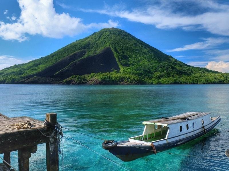 Gunung Api Banda, 1. Rumah Pengasingan Bung Hatta, 2. Pulau Pisang, 3. Gunung Api Banda, 4. Benteng Belgica, 5. Rumah Budaya Banda Neira, 6. Istana Mini, 7. Benteng Nassau, 8. Pulau Hatta, 9. Pulau Nailaka