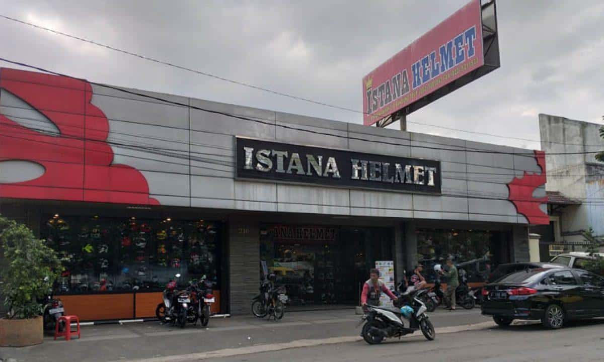 Istana Helmet, 1. Istana Helmet, 2. Bandung Helmet Gallery, 3. RSV Helmet Store, 4. King Helmet, 5. Gitohelm - Bandung Helmets Shop &amp; Service Center, 6. Pungkur Helm, 7. RC Motogarage Bandung, 8. Sky MotoSport, 9. Bike Master, 10. Mr.Kiasu Helm