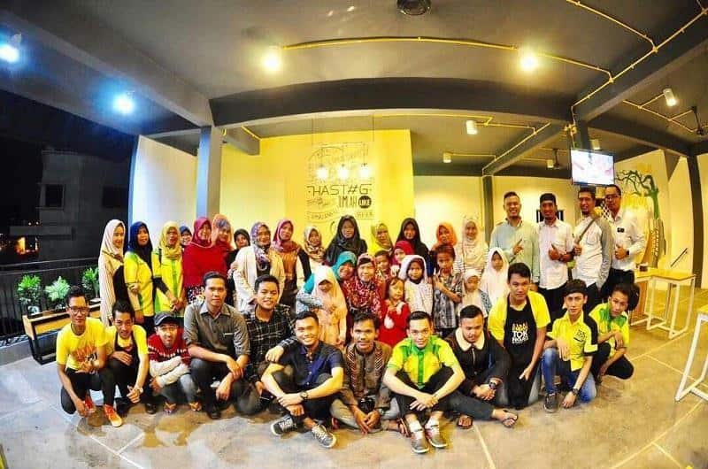 Kedai Durian Tok Ngah, 1. Kampung Oleh-Oleh, 2. Pasar Aviari, 3. Nayadam Batam, 4. Kaos T-Obenk, 5. Kedai Durian Tok Ngah, 6. Nagoya Hill Batam
