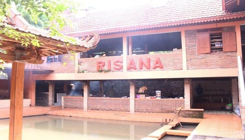 Kolam Pancing Risana, 1. Tirta Nusantara, 2. Pemancingan Ulam Sari, 3. Kolam Pancing Risana, 4. Pemancingan Baron, 5. Ngrembel Asri