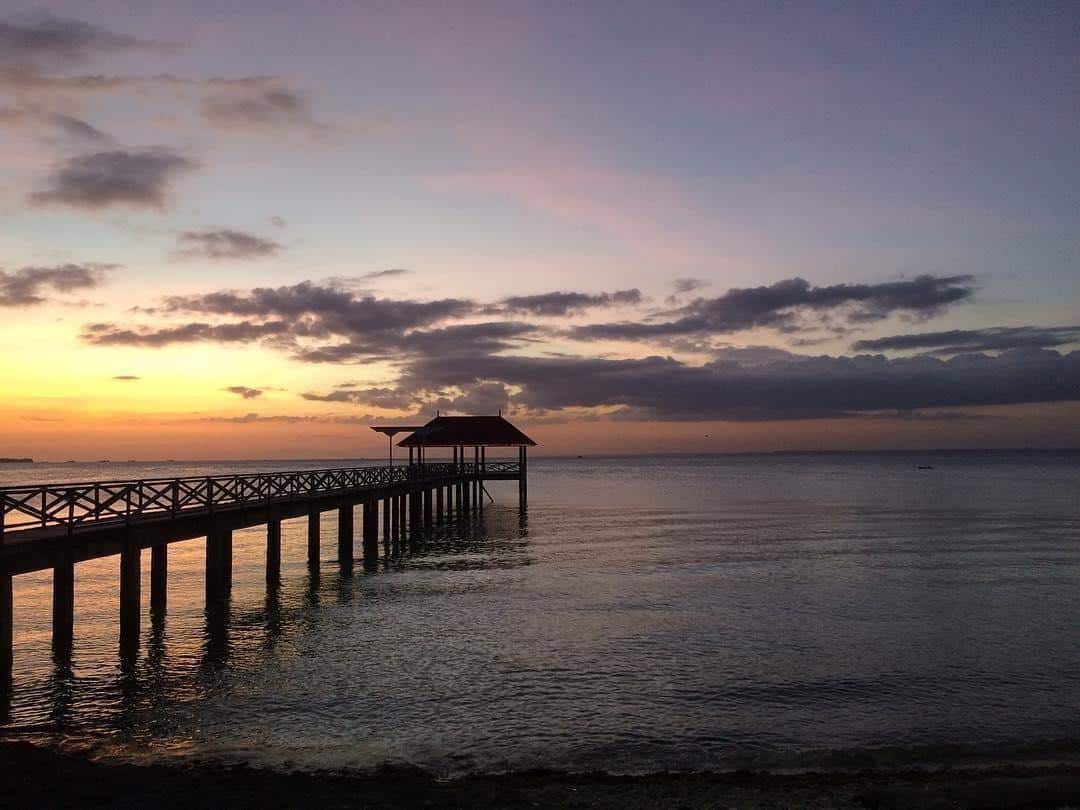 Pantai Lakeba, 1. Pantai Waikesa, 2. Taman Nasional Wakatobi, 3. Pantai Meleura, 4. Pantai Lakeba, 5. Pantai Mutiara Buton, 6. Pulau Labengki Toli-Toli, 7. Pantai Nirwana Bau Bau, 8. Pantai Wabokeo, 9. Pulau Wisata Bokori, 10. Pantai La Poili