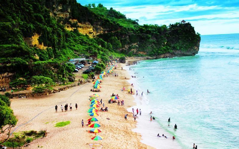 Pantai Pok Tunggal, 1. Pantai Pok Tunggal, 2. Pantai Indrayanti, 3. Pantai Siung, 4. Pantai Ngrenehean, 5. Pantai Sadranan, 6. Pantai Drini, 7. Pantai Ngobaran, 8. Pantai Ngrumput, 9. Pantai Ngandong, 10. Pantai Kesirat