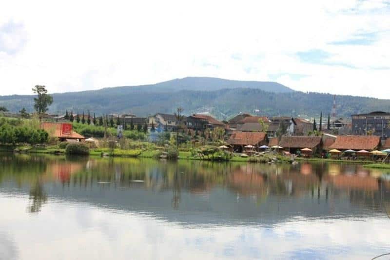 Pemancingan Situ Umar, 1. Pemancingan Saung Wargi, 2. Imah Seniman, 3. Pemancingan Situ Umar, 4. Kolam Pemancingan di Brigif 15 Kujang, 5. Pemancingan Cipaku, 6. Pemancingan Mengger, 7. Waduk Saguling