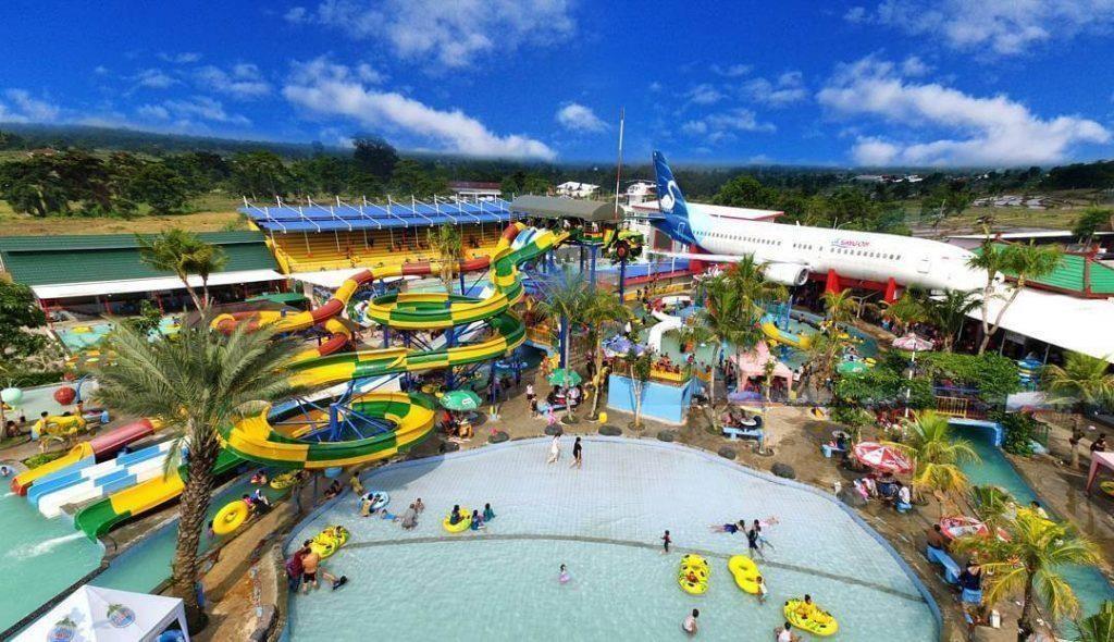 Saygon Waterpark, 1. Kolam Renang Arsmeper, 3. Safari Water World, 4. Pemandian Banyu Biru, 5. Waterpark Taman Dayu, 6. Saygon Waterpark, 7. Telogo Sewu Swimming Pool, 8. Kolam Renang Sebani 2, 9. Kolam Renang Makoya, 10. Kolam Renang LPS