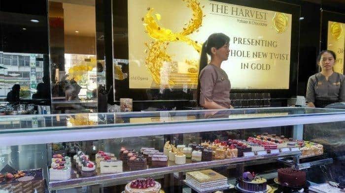 The Harvest Cakes, 1. My Bakery Palembang, 2. The Harvest Cakes, 3. Natalie Bakery, 4. New Hollando Bakery Plaju, 5. Brasserie Bakery, 6. French Bakery & Bistro, 7. Kue Cahaya Baru, 8. Rasanova Cheese Cake, 9. MamMee Bakery, 10. Bella Cakes