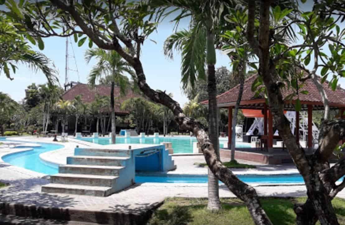 Tirta Ayu Sanur, 1. Kolam Renang Aria , 2. Amarta Regis Pool, 3. Augi Sport Center , 4. Citraland Waterpark , 5. Tirta Ayu Sanur, 6. MU Sport Club , 7. Besakih Beach Hotel Pool & Bar, 8. Tirta Jaya Abadi Pool, 9. Mimba Pool dan Spa, 10. Dolphin Lodge Bali