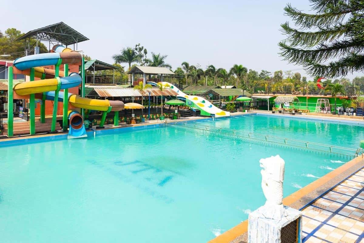 Tirta Jaya Abadi Pool, 1. Kolam Renang Aria , 2. Amarta Regis Pool, 3. Augi Sport Center , 4. Citraland Waterpark , 5. Tirta Ayu Sanur, 6. MU Sport Club , 7. Besakih Beach Hotel Pool & Bar, 8. Tirta Jaya Abadi Pool, 9. Mimba Pool dan Spa, 10. Dolphin Lodge Bali