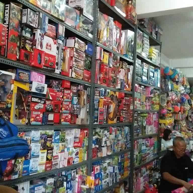 Toko Aneka Mainan, 1. DBS Toy Stores, 2. Fantasy Kids Toys, 3. Kidz Station Tunjungan Plaza, 4. Toko Mainan dan Alat Tulis Hidayah, 5. Cliff Toys Royal Plaza, 6. Kudo Toys, 7. Toys Kingdom Pakuwon Mall, 8. Toko Mainan Anak Nirwana, 9. Madonna Toys, 10. Toko Aneka Mainan