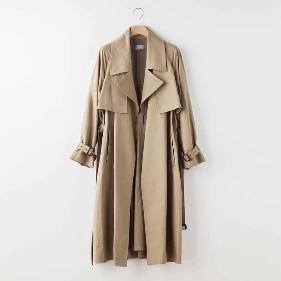 Mantel, Pakaian Musim Gugur di Jepang, Pakaian Luar Musim Gugur di Jepang, Alas Kaki Saat Musim Gugur di Jepang, Aksesoris Pakaian Saat Musim Gugur di Jepang
