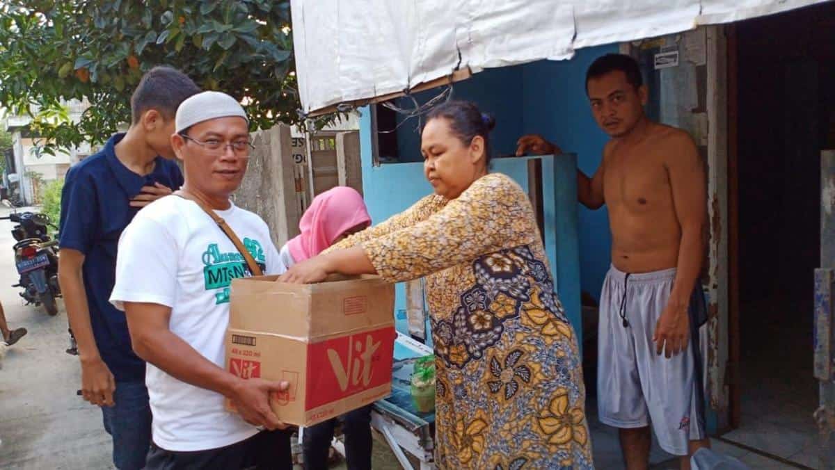 Nyorog, 1. Kehidupan yang Religius , 2. Blak-Blakan atau Ceplas Ceplos , 3. Suka Memakai Pakaian Tradisional , 4. Ngored, 5. Bergotong Royong / Nyambat , 6. Suka Menabung , 7. Nyorog, 8. Tegas dan Berani , 9. Tidak Suka Merantau, 10. Suka Berpantun dan Pencak Silat