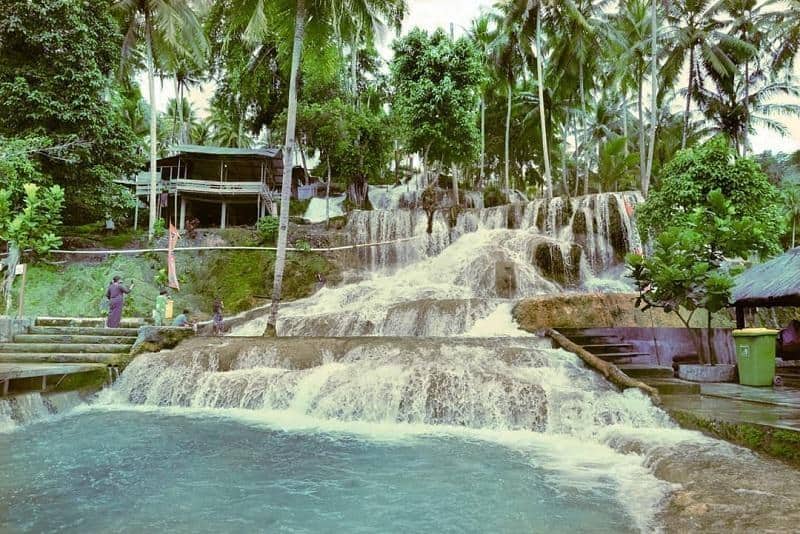 Aek Sijorni, 1. Paropo, 2. Bukit Lawang, 3. Tangkahan, 4. Teluk Dalam, 5. Salju Panas Dolok Tinggi Raja, 6. Pantai Sorake dan Pantai Lagundri, 7. Danau Lau Kawar, 8. Air Terjun Sigura-Gura, 9. Aek Sijorni, 10. Pantai Pandan