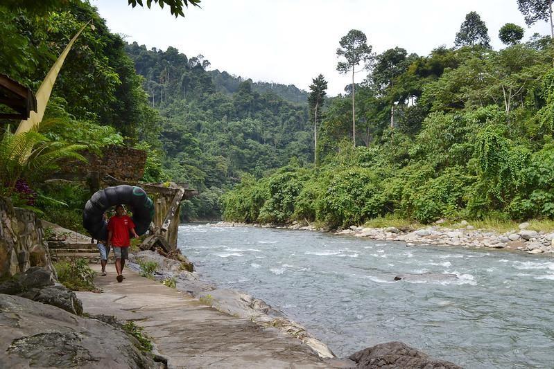 Bukit Lawang, 1. Paropo, 2. Bukit Lawang, 3. Tangkahan, 4. Teluk Dalam, 5. Salju Panas Dolok Tinggi Raja, 6. Pantai Sorake dan Pantai Lagundri, 7. Danau Lau Kawar, 8. Air Terjun Sigura-Gura, 9. Aek Sijorni, 10. Pantai Pandan