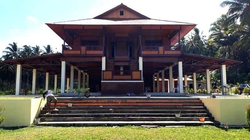 Bagian Depan, Rumah Adat Walewangko (Rumah Pewaris), Bagian-Bagian Rumah Walewangko , Rumah Adat Bolaang Mongondow, Bagian Rumah Bolaang Mongondow, Jenis-Jenis Rumah Bolaang Mongondow