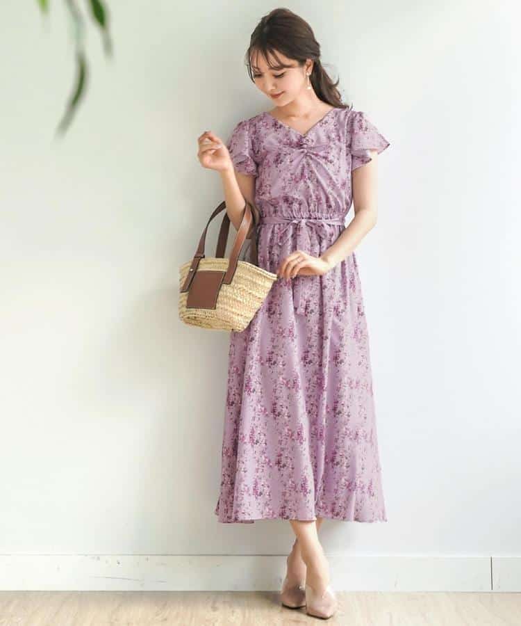 Dress, Pakaian Musim Gugur di Jepang, Pakaian Luar Musim Gugur di Jepang, Alas Kaki Saat Musim Gugur di Jepang, Aksesoris Pakaian Saat Musim Gugur di Jepang