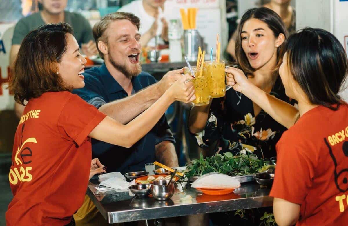 Nilai Tukar Rupiah Terhadap VND, Perkiraan Biaya Makan di Vietnam untuk Satu Hari, Tempat Makan Terjangkau di Vietnam, Harga Makanan di Night Market Vietnam, Harga Makanan di Street Food di Vietnam, Harga Makanan di Pasar Tradisional Vietnam, Harga Makanan di Restaurant/Café