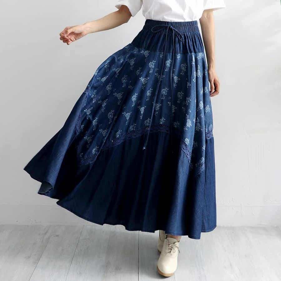 Rok, Pakaian Musim Gugur di Jepang, Pakaian Luar Musim Gugur di Jepang, Alas Kaki Saat Musim Gugur di Jepang, Aksesoris Pakaian Saat Musim Gugur di Jepang