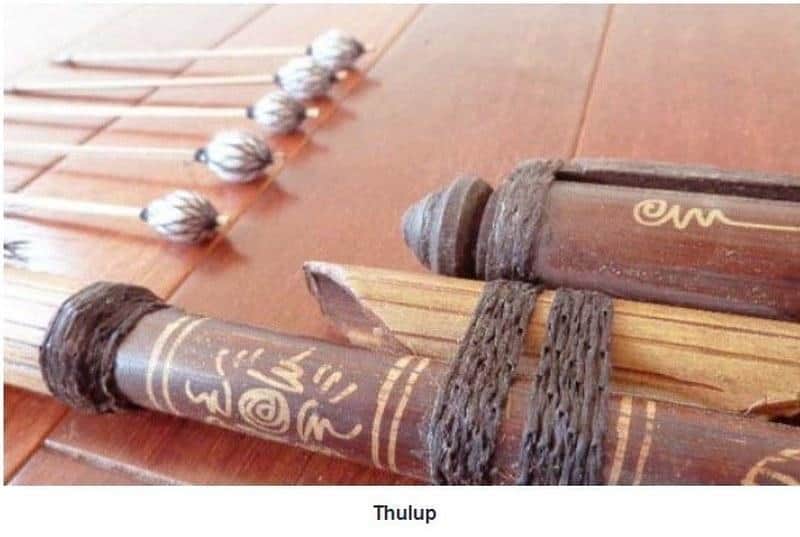 Tulup, 1. Keris, 2. Patrem, 3. Tombak atau Waos, 4. Wedhung, 5. Candrasa, 6. Plintheng, 7. Tulup, 8. Canggah , 9. Bandhil , 10. Tameng