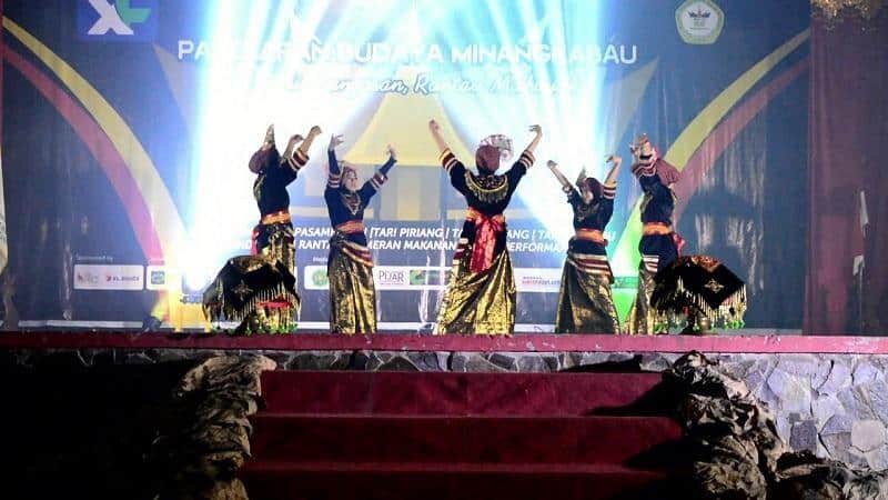 Tari Rantak, 1. Tari Piring, 2. Tari Pasambahan, 3. Tari Indang Badindin , 4. Tari Rantak , 5. Tari Galombang, 6. Tari Alang Babega, 7. Tarian Randai, 8. Tari Tempurung, 9. Tari Lilin, 10. Tari Payung