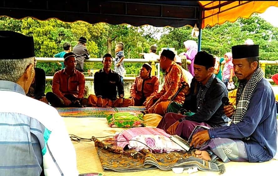 Upacara Tulak Bala, 1. Upacara Peusijuek, 2. Upacara Tulak Bala (Tolak Bala), 3. Upacara Troen U Laoet, 4. Upacara Meugang, 5. Upacara Peutron Aneuk, 6. Upacara Samadiyah, 7. Upacara Ba Ranub Kong Haba, 8. Upacara Troen U Balang, 9. Upacara Idang dan Peuneuwoe, 10. Upacara Jak ba Tanda