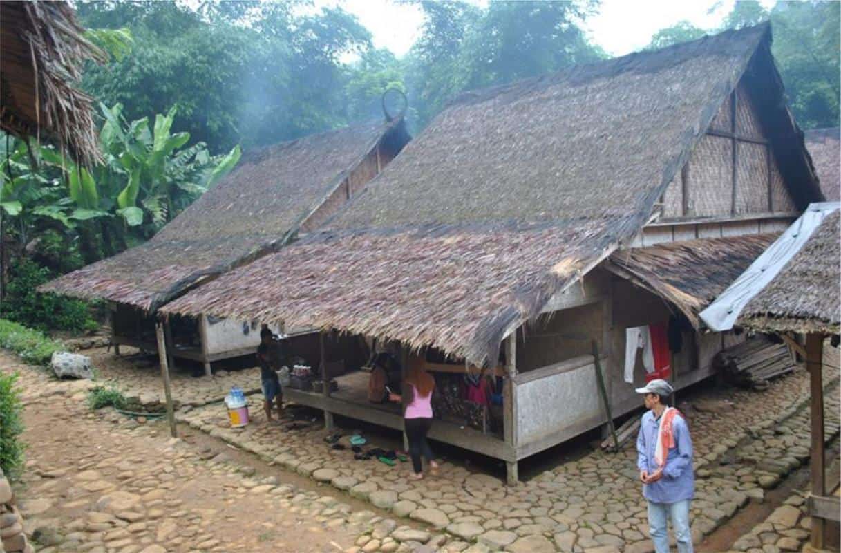 rumah adat banten 4, Tentang Banten, Keanekaragaman Budaya dan Bahasa di Banten, Suku Baduy, Sulah Nyanda, Rumah Adat Banten yang Unik