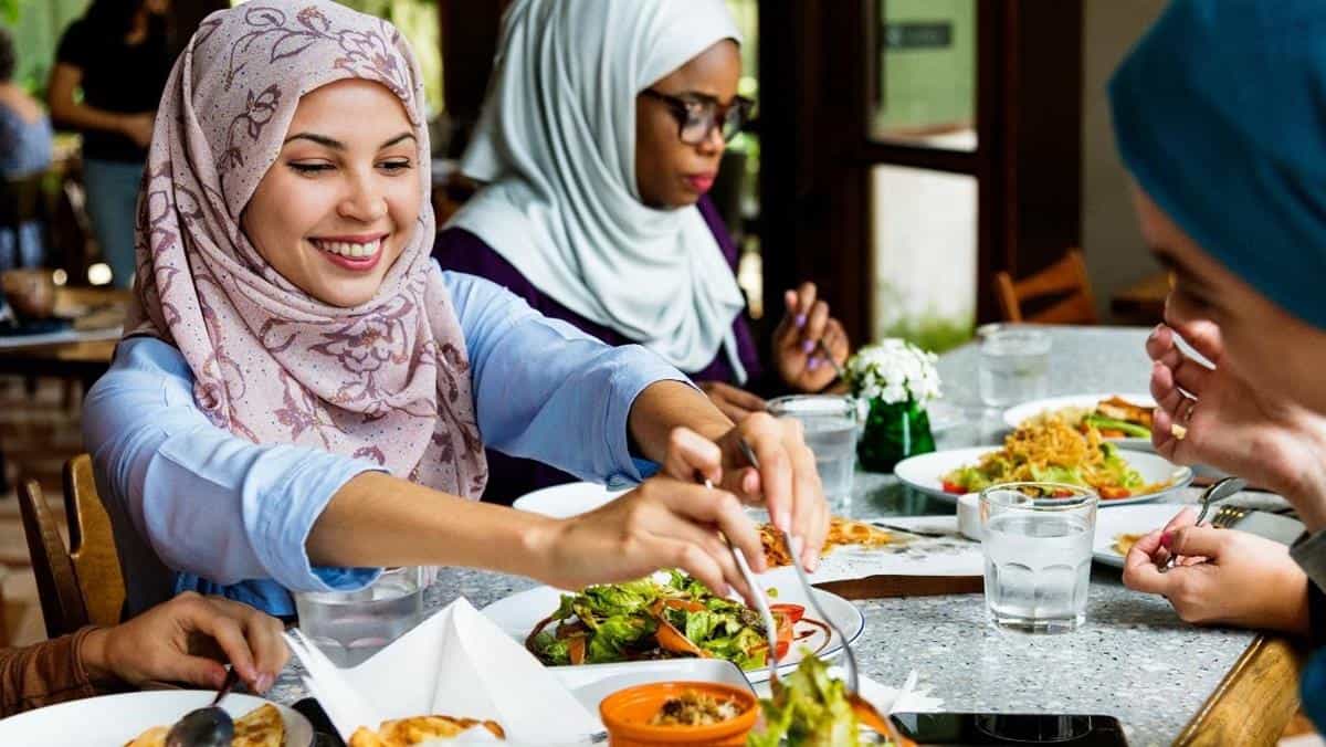 Persiapkan Kondisi Fisik yang Prima, 1. Pastikan Pemesanan Tiket Jauh-Jauh Hari Sebelumnya, 2. Membawa Barang Secukupnya, 3. Mempersiapkan Uang Tunai , 4. Membawa Bekal dari Rumah , 5. Berpakaian Nyaman dan Tidak Mencolok , 6. Datang ke Lokasi Keberangkatan Lebih Awal , 7. Hindari Tempat yang Sepi , 8. Persiapkan Kondisi Fisik yang Prima , 9. Pastikan Komunikasi dengan Keluarga di Rumah , 10. Berhati-Hati dengan Barang Bawaan dan Orang Tidak Dikenal 