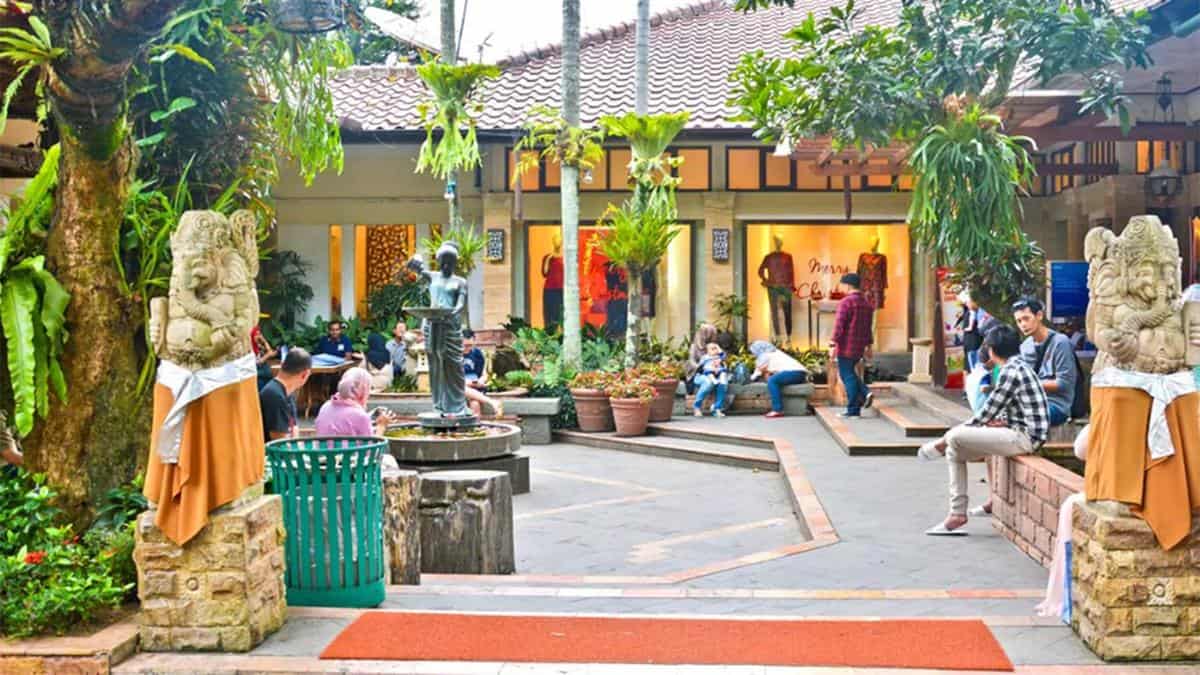 Tempat wisata di tengah kota Bandung_rumah mode