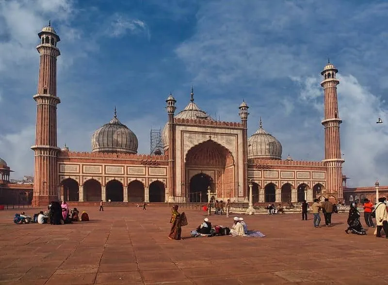 Masjid Jama Delhi_, 1.  Taj Mahal , 2.  Red Fort , 3. Makam Raja Humayun, 4. Masjid Jama Delhi , 5. Fatehpur Sikri , 6. Makam Raja Akbar , 7. Itmad ud-Daula , 8. Benteng Agra , 9. Benteng Akbari , 10. Pari Mahal 
