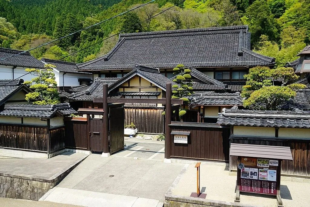 Chizu, 1. Tsurui, 2. Shirakawa-go, 3. Chizu, 5. Oshika, 6. Nagiso, 8. Totsukawa, 9. Otama, 10. Higashishirakawa
