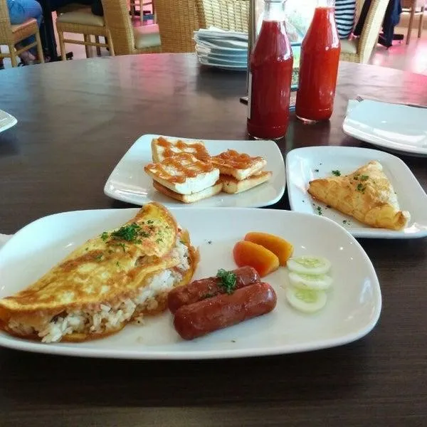 Platter yang Bervariasi, 1. Beetato Omelet dan French Toast, 2. Egg Bruschetta, 3. Waffle Sandwich, 4. Omelet Rice Platter, 5. Mushroom Omelet Platter, 6. Egg Platter