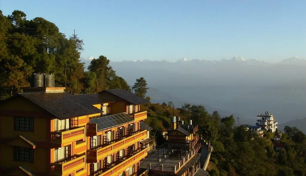 Nagarkot, 1. Kuil Pashupati Nath, 2. Danau Phewa, 3. Museum Patan, 4. Bhaktapur Durbar Square, 5. Taman Nasional Chitwan, 6. Lumbini, 7. Kumari Ghar, 8. Nagarkot, 9. Lembah Pokhara, 10. Stupa Boudhanath