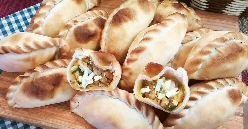 Empanadas Tucumanas, 1. Sandwich de Miga, 2. Sandwich de Milanesa, 3. Garrapinada, 4. Lomito, 5. Pancho, 6. Matambre a la Pizza, 7. Choripan, 8. Fugazzeta, 9. Bondiola, 10. Empanadas Tucumanas
