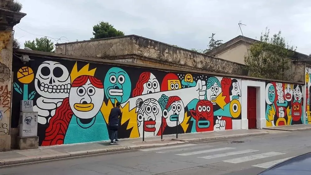 Kota Bari, 1. Kota Roma, 2. Kota Milan, 3. Kota Turin, 4. Kota Palermo, 5. Kota Bologna, 6. Kota Naples, 7. Kota Parma, 8. Kota Bari, 9. Kota Pisa