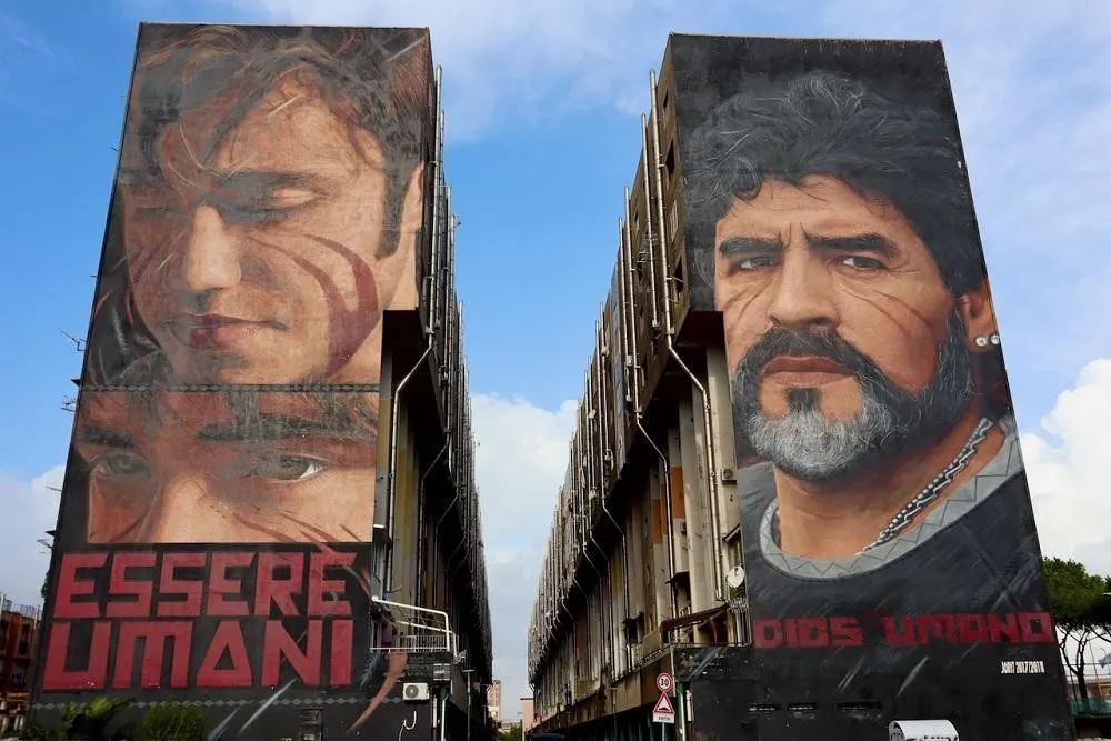 Kota Naples, 1. Kota Roma, 2. Kota Milan, 3. Kota Turin, 4. Kota Palermo, 5. Kota Bologna, 6. Kota Naples, 7. Kota Parma, 8. Kota Bari, 9. Kota Pisa