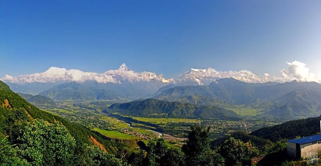 Lembah Pokhara, 1. Kuil Pashupati Nath, 2. Danau Phewa, 3. Museum Patan, 4. Bhaktapur Durbar Square, 5. Taman Nasional Chitwan, 6. Lumbini, 7. Kumari Ghar, 8. Nagarkot, 9. Lembah Pokhara, 10. Stupa Boudhanath