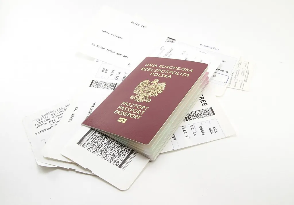 Pesan Tiket Perjalanan Jauh-Jauh Hari, Pesan Tiket Perjalanan Jauh-Jauh Hari, Tentukan Rencana Perjalanan yang Jelas , Hindari Musim Liburan, Pilih Homestay Alih-Alih Hotel, Sewa Motor untuk Jalan-Jalan, Siapkan Pakaian Tebal, Pelajari Bahasa Daerah dan Budaya Malang , Berburu Kuliner Sesuai Budget