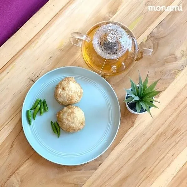 Tahu Campur, 1. Soes Cocktail, 2. Onde-Onde, 3. Lupis, 4. Bloeder, 5. Sosis Brood Sapi, 6. Roll Tart, 7. Kue Soes Kering, 8. Roti Srikaya Pandan, 9. Tahu Campur, 10. Paket Tampah