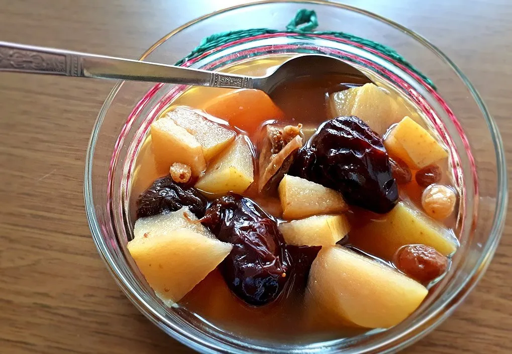 Oshav, 1. Funiiki S Krem, 2. Banitza, 3. Torta Garash, 4. Kurabiiki, 5. Tikvenik, 6. Medenki, 7. Kozunak, 8. Marudnik, 9. Oshav, 10. Donat Kazanlak, 11. Kifla
