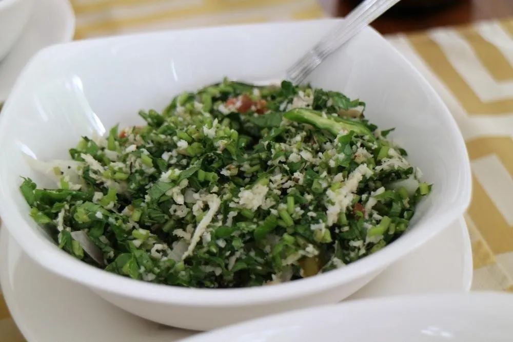 Gotukola Sambol, 1. Kottu, 2. Fish Ambul Thiyal, 3. Parippu, 4. Polos, 5. Kadala Thel Dhala, 6. Lamprais, 7. Gotukola Sambol, 8. Kalu Pol Wattakka, 9. Kukul Mas Kari, 10. Idiyappam