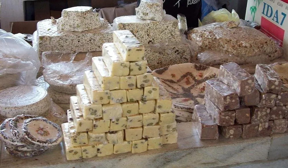 Halva, 2. Somsa, 3. Manti, 4. Shashlik, 5. Lagman, 6. Dimlama, 7. Halva, 8. Hasib, 9. Salad Tashkent, 10. Samarkand Non, 11. Shurpa