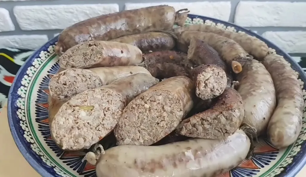Hasib, 2. Somsa, 3. Manti, 4. Shashlik, 5. Lagman, 6. Dimlama, 7. Halva, 8. Hasib, 9. Salad Tashkent, 10. Samarkand Non, 11. Shurpa